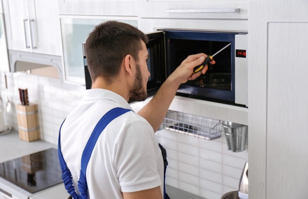Repairing Microwave Oven